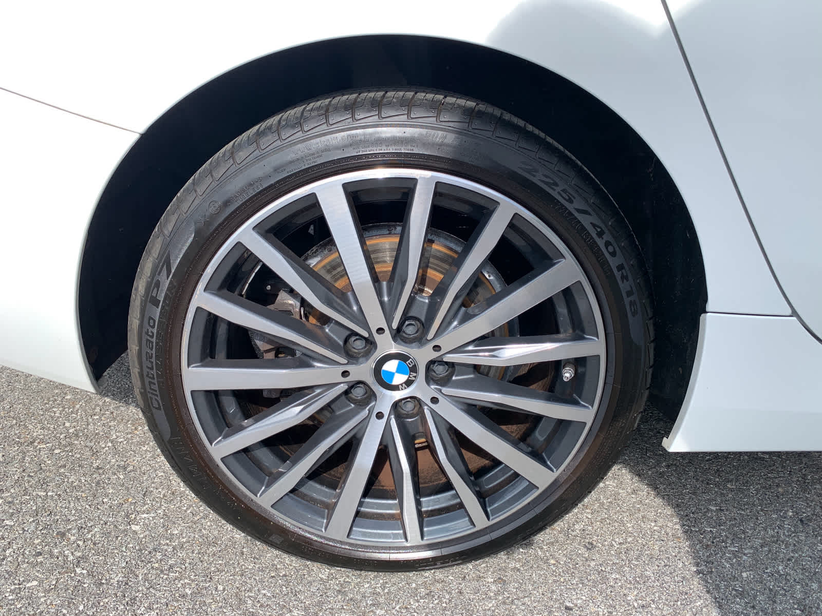 Vehicle image 10 of 27