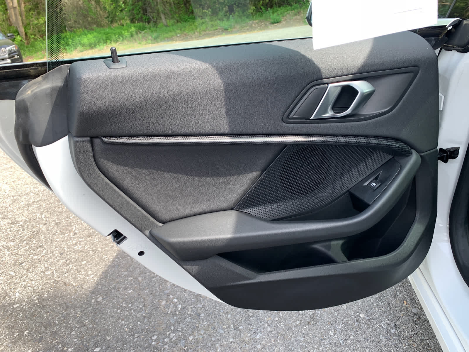 Vehicle image 19 of 27