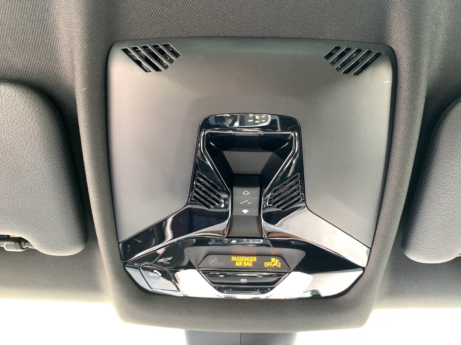 Vehicle image 22 of 27