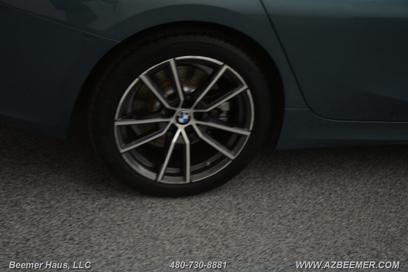 Vehicle image 47 of 50