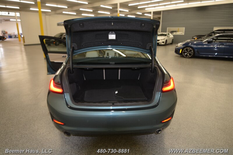 Vehicle image 46 of 50