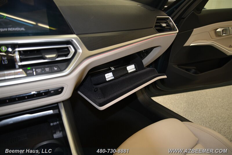 Vehicle image 39 of 50