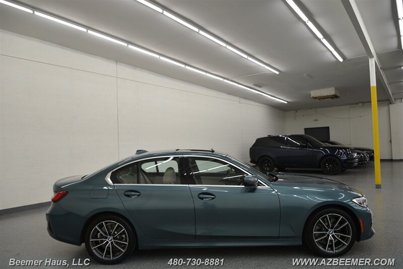 Vehicle image 8 of 50