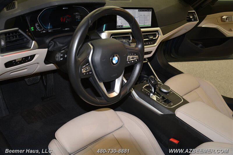 Vehicle image 16 of 50