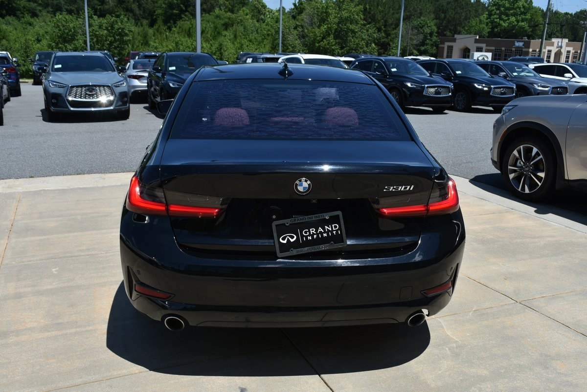 Vehicle image 8 of 38