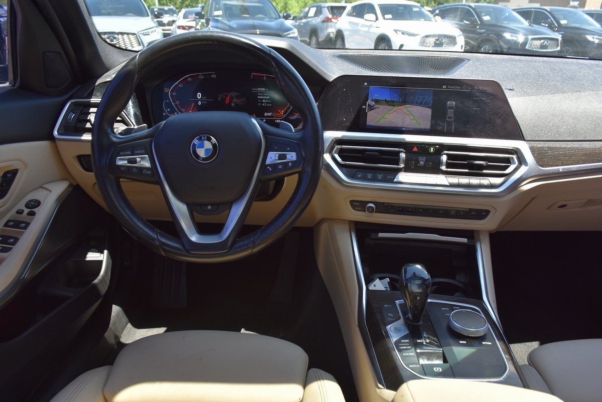 Vehicle image 17 of 38