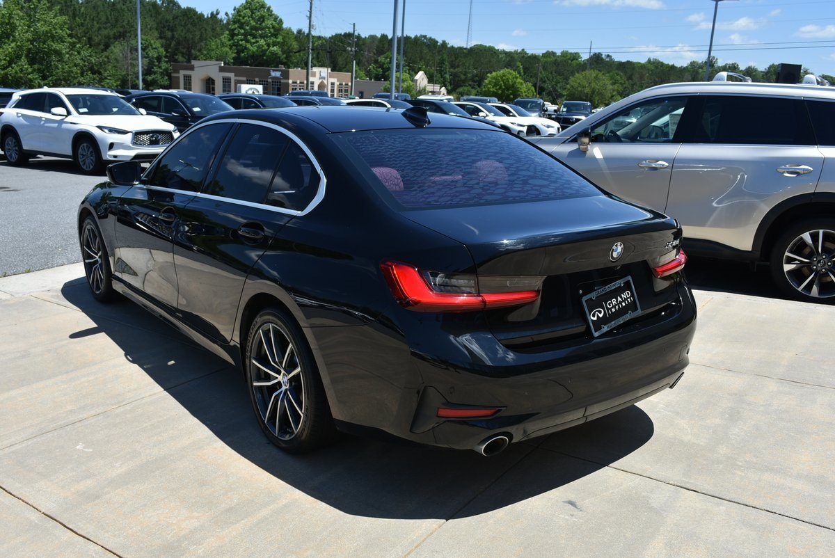 Vehicle image 9 of 38