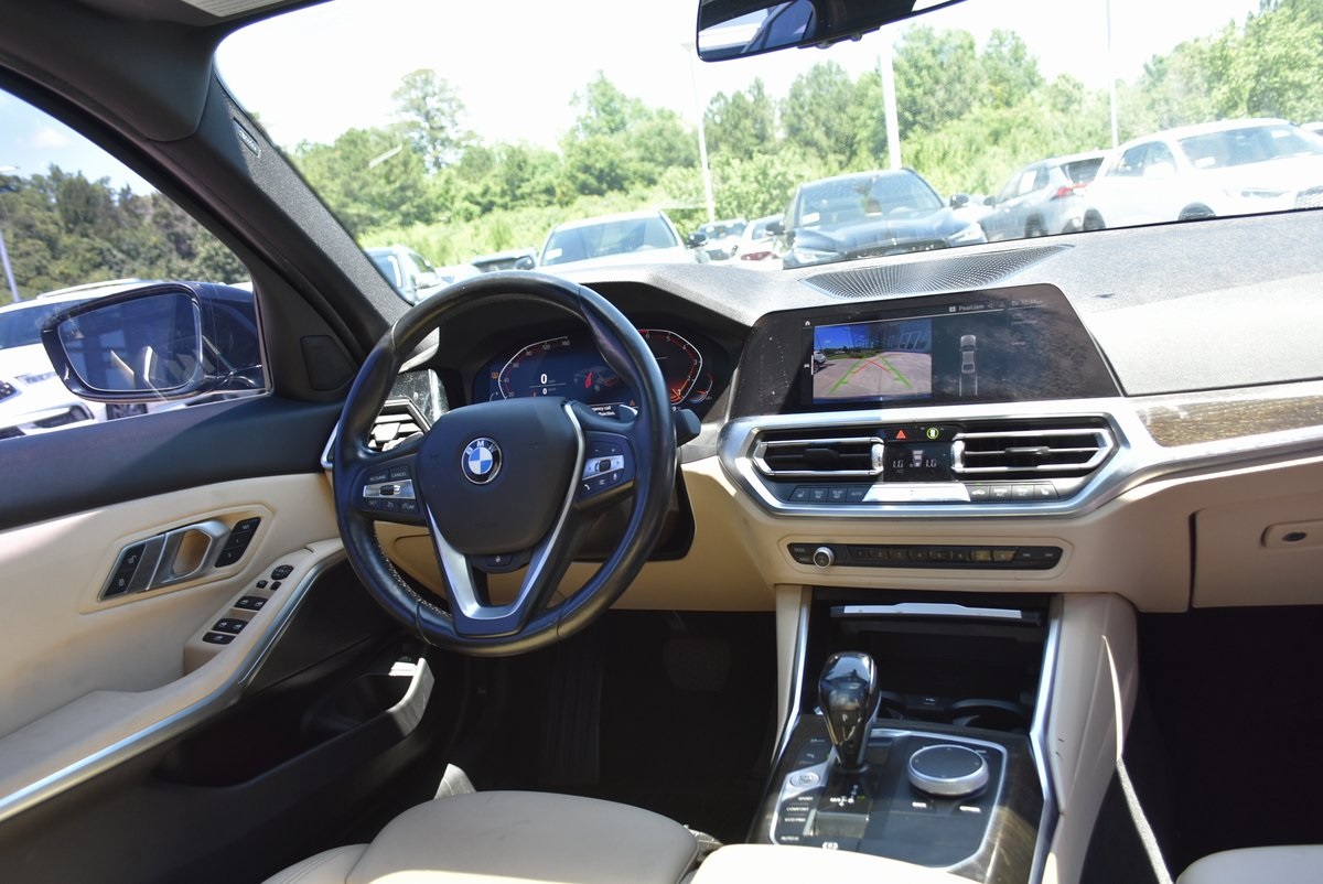 Vehicle image 19 of 38
