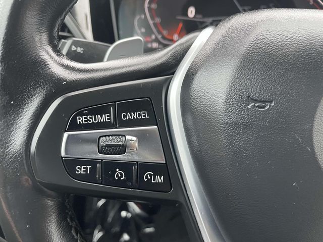 Vehicle image 32 of 35