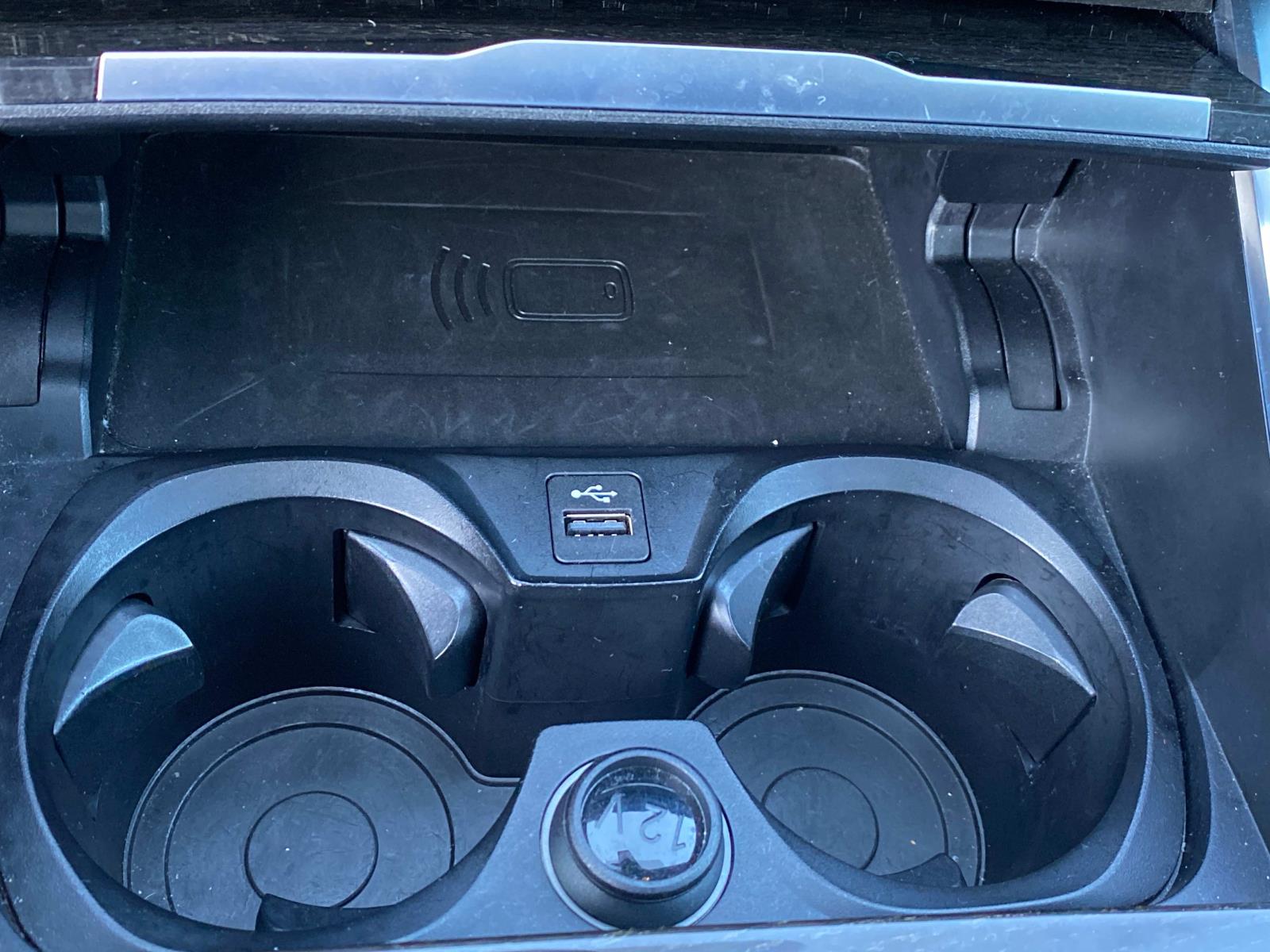 Vehicle image 13 of 27