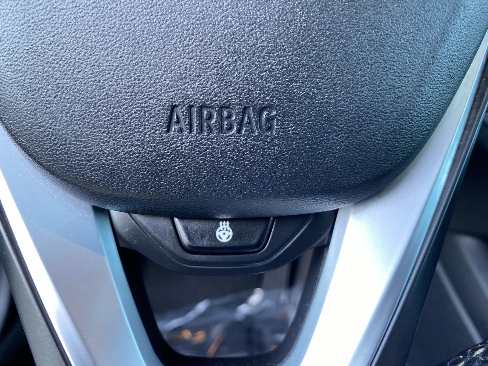 Vehicle image 19 of 27