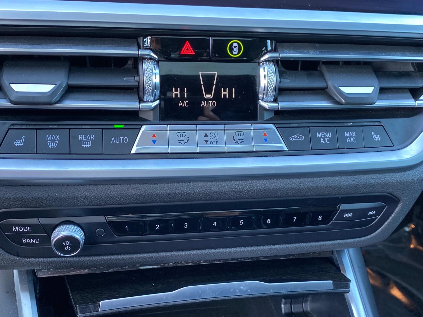 Vehicle image 15 of 27