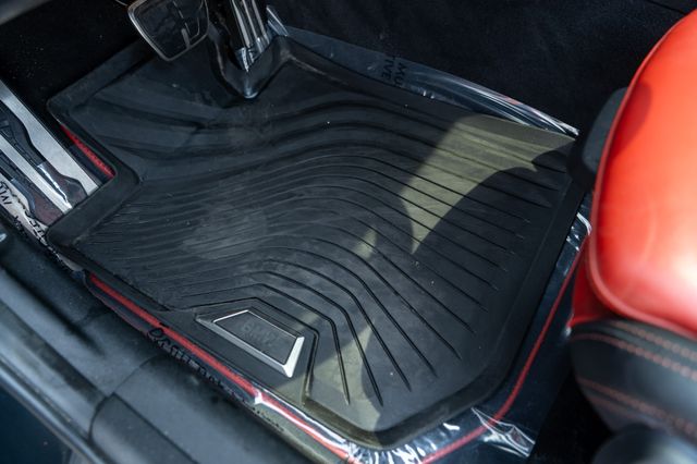 Vehicle image 21 of 44