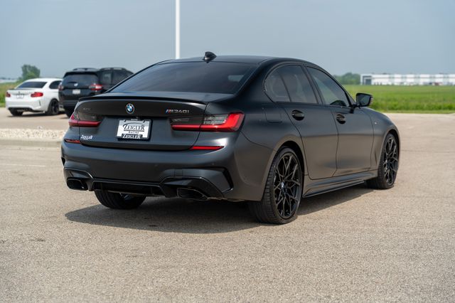 Vehicle image 5 of 44