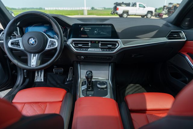Vehicle image 12 of 44