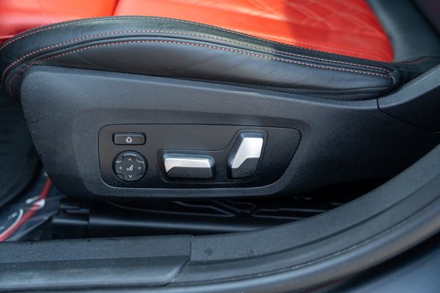 Vehicle image 25 of 44