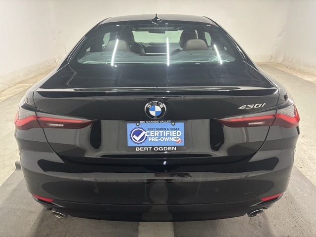 Vehicle image 4 of 25