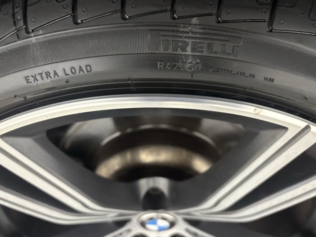 Vehicle image 7 of 25