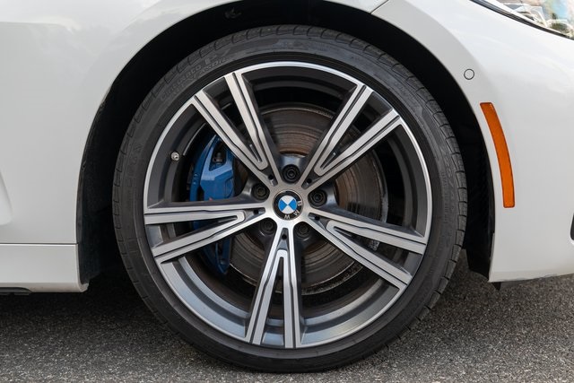 Vehicle image 11 of 51