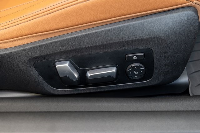 Vehicle image 42 of 51