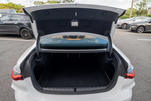 Vehicle image 16 of 51