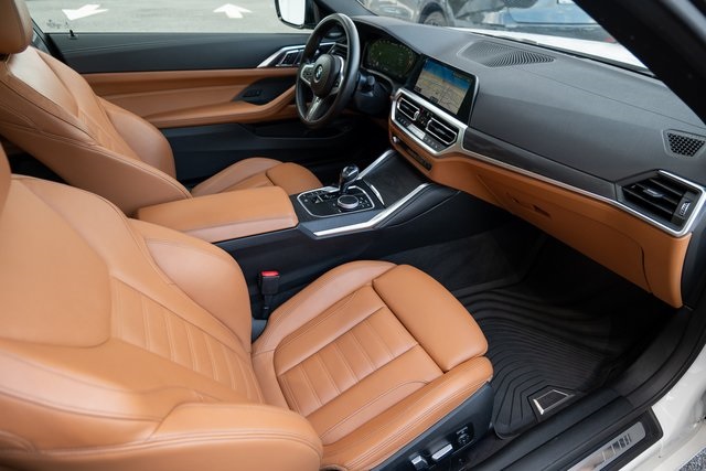 Vehicle image 45 of 51