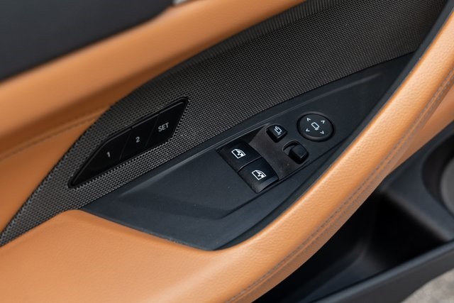 Vehicle image 49 of 51