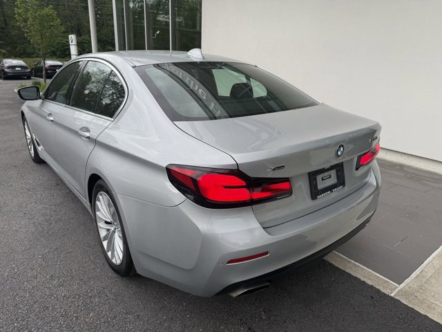 Vehicle image 6 of 15