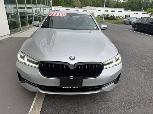 Vehicle image 9 of 15