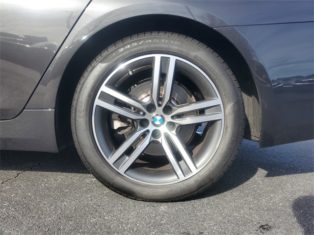 2021 BMW 5 Series 530i xDrive Image 8 of 31