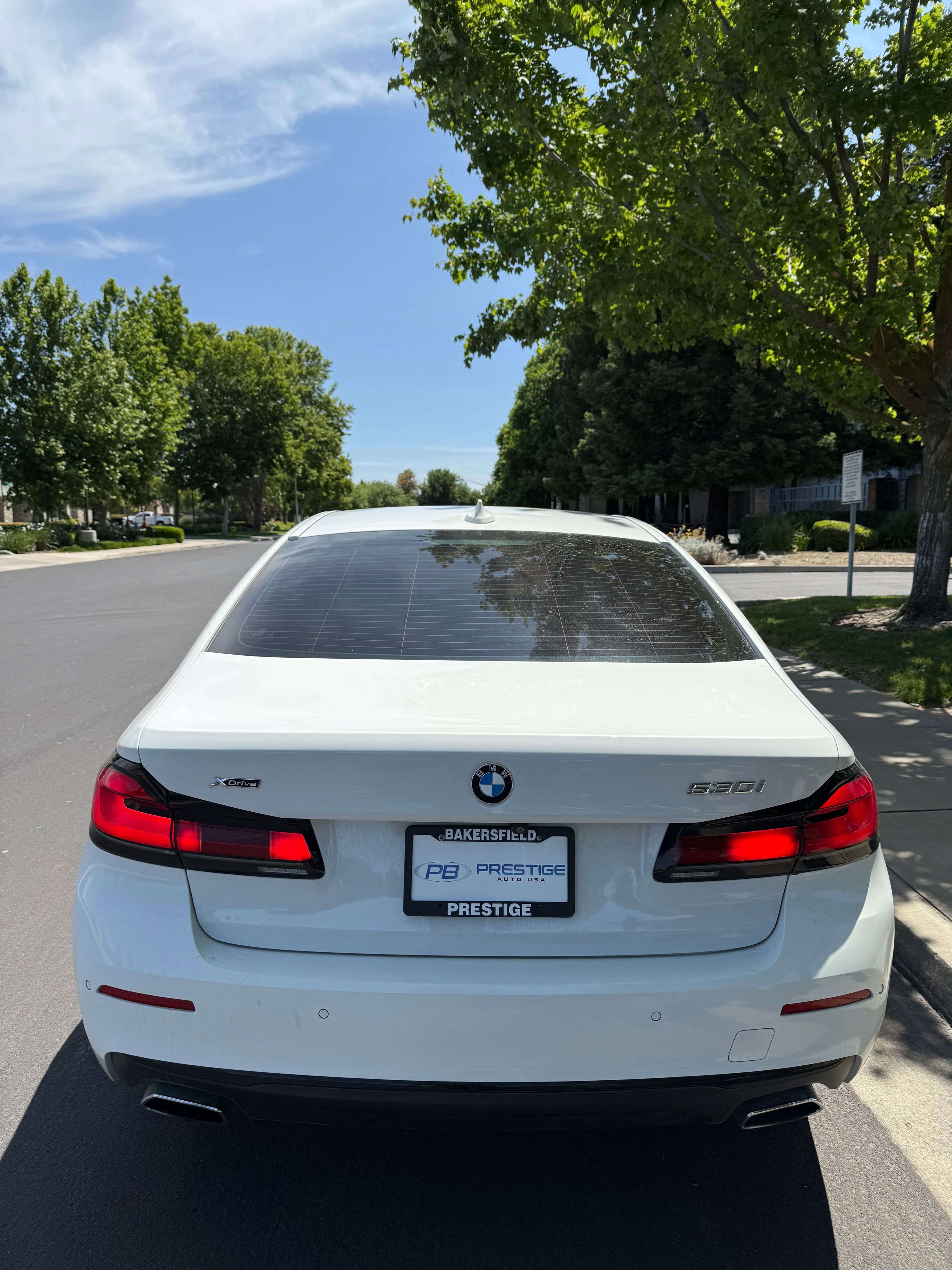 Vehicle image 4 of 28
