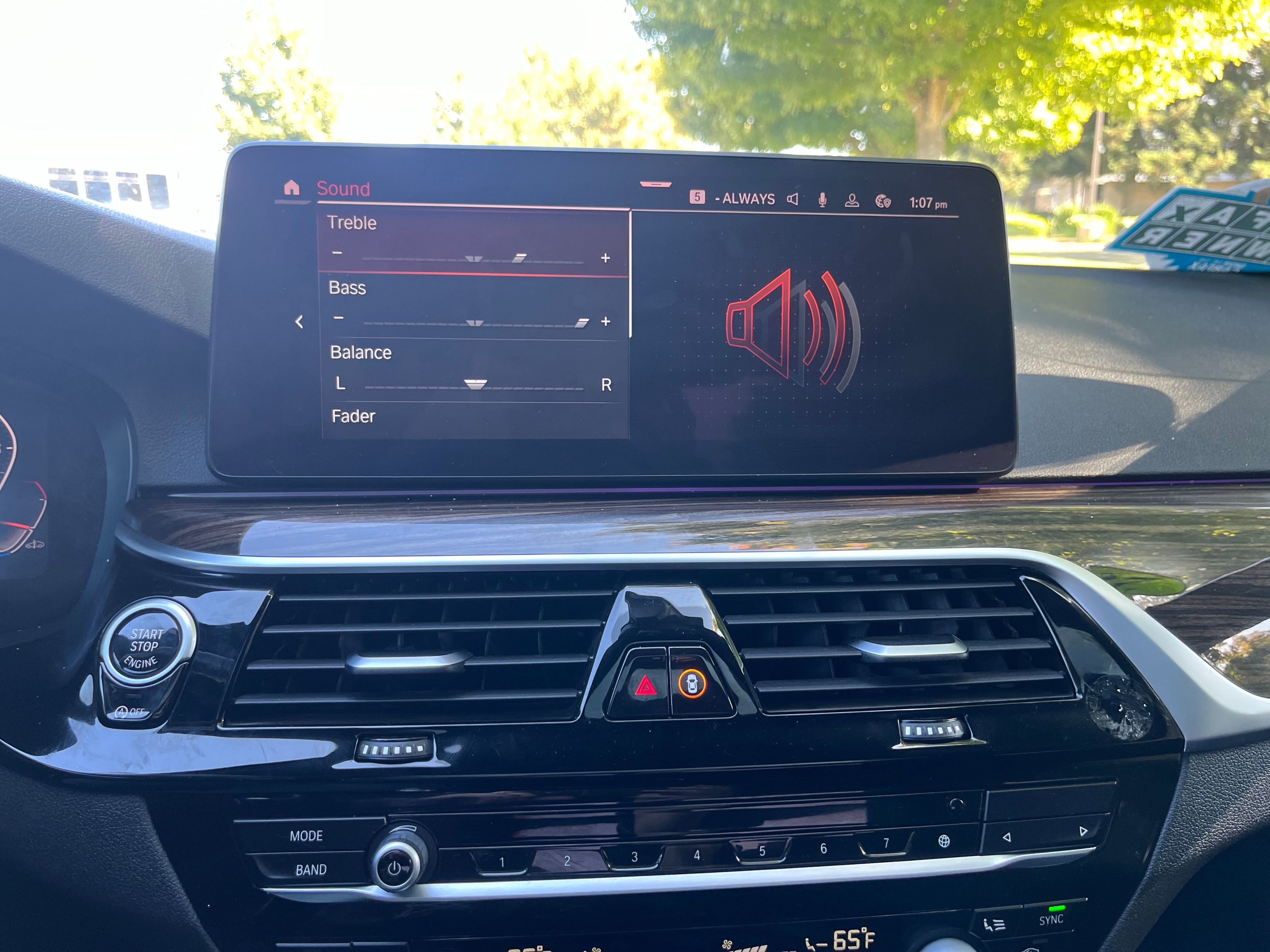 Vehicle image 14 of 28