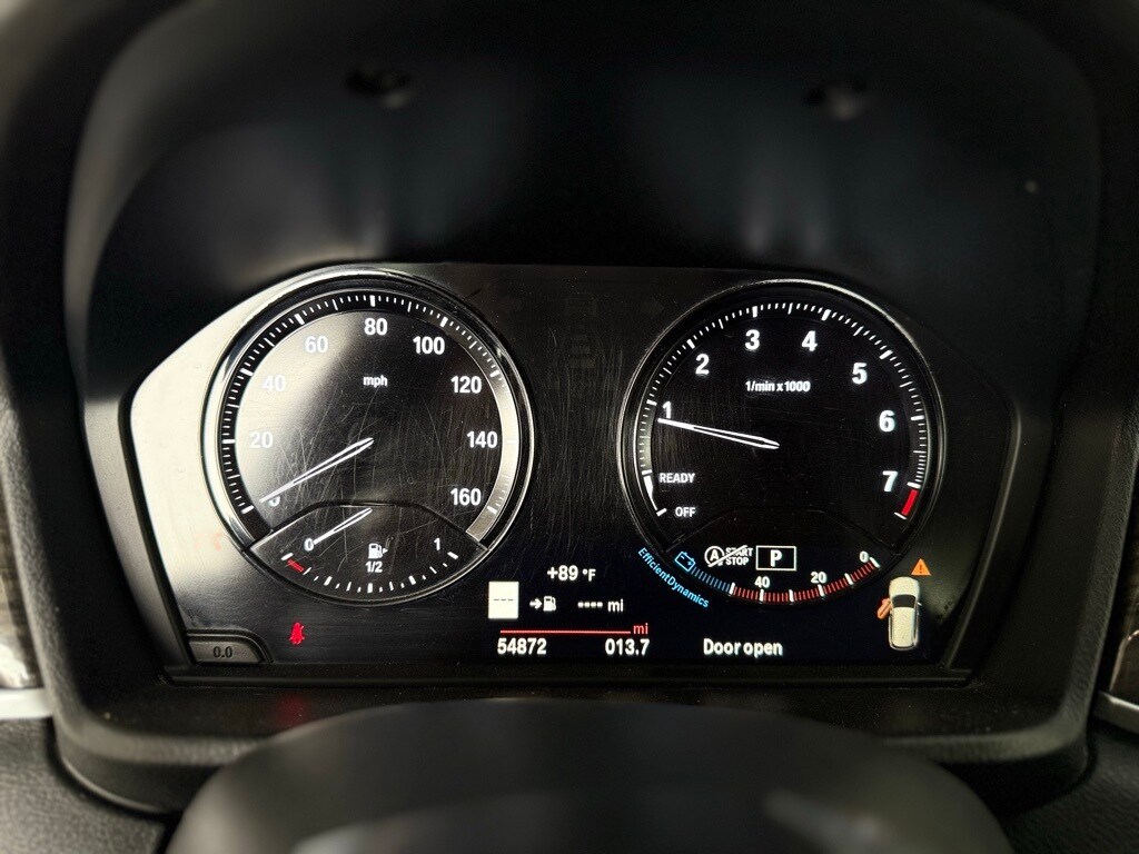Vehicle image 25 of 49