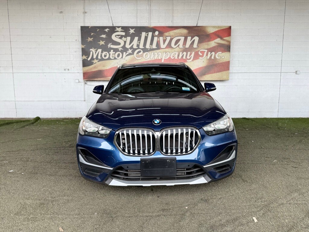 Vehicle image 5 of 49