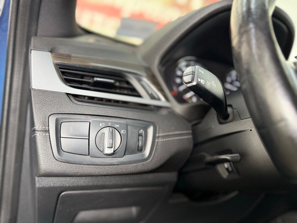 Vehicle image 19 of 49