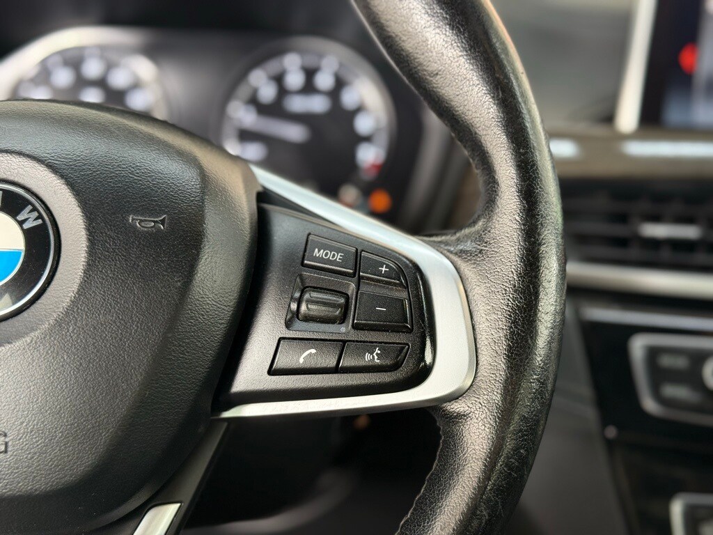 Vehicle image 23 of 49