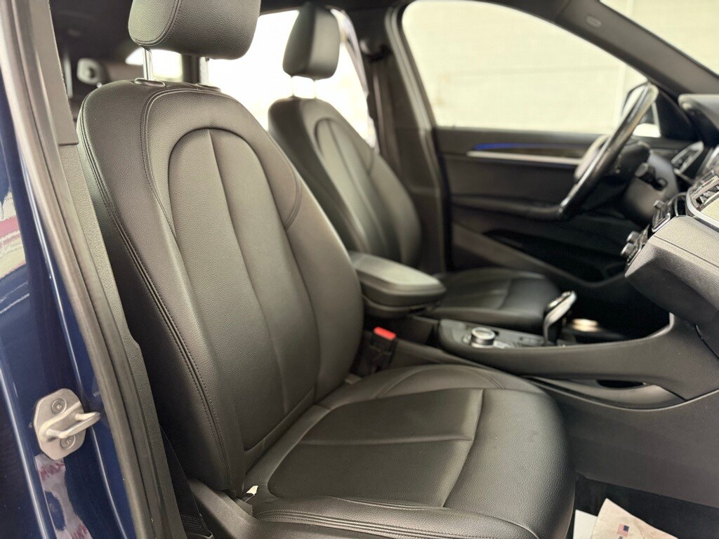 Vehicle image 45 of 49