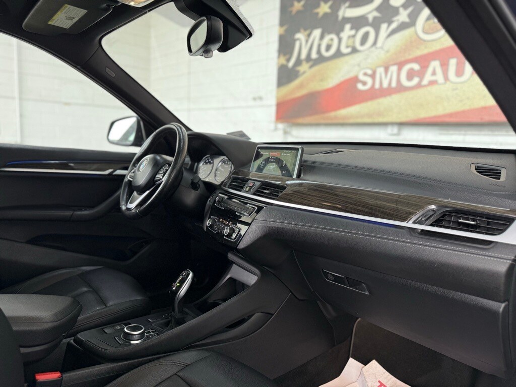 Vehicle image 44 of 49