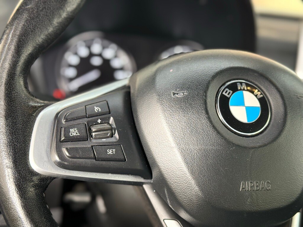 Vehicle image 26 of 49