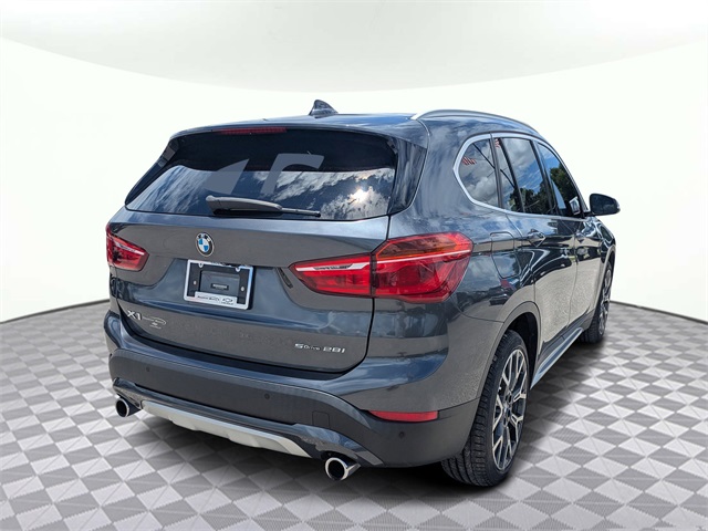 Vehicle image 5 of 33