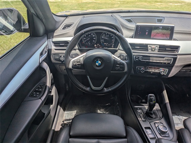 Vehicle image 13 of 33