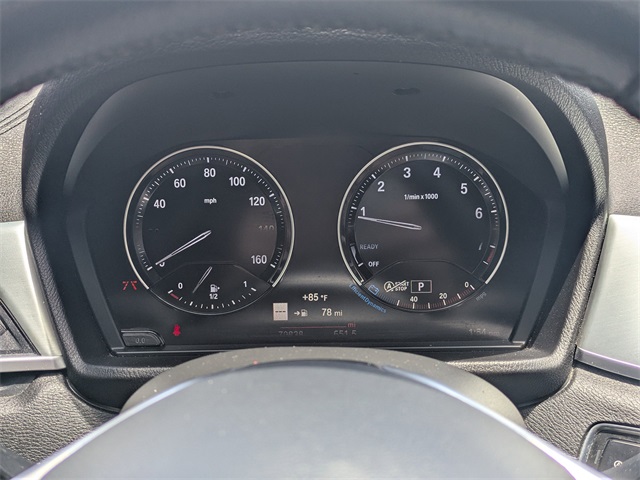 Vehicle image 15 of 33