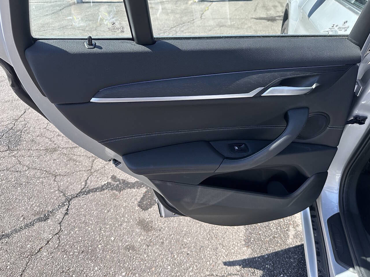 Vehicle image 10 of 36