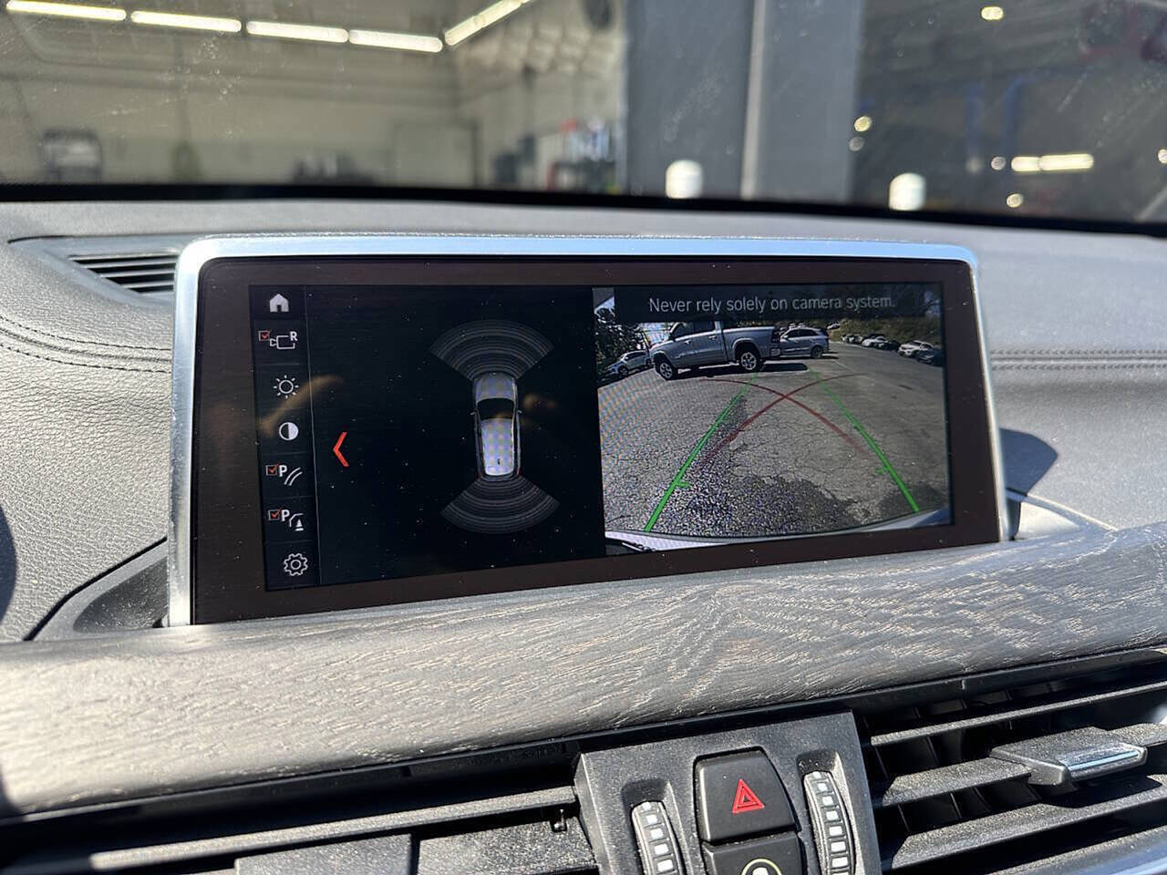 Vehicle image 22 of 36