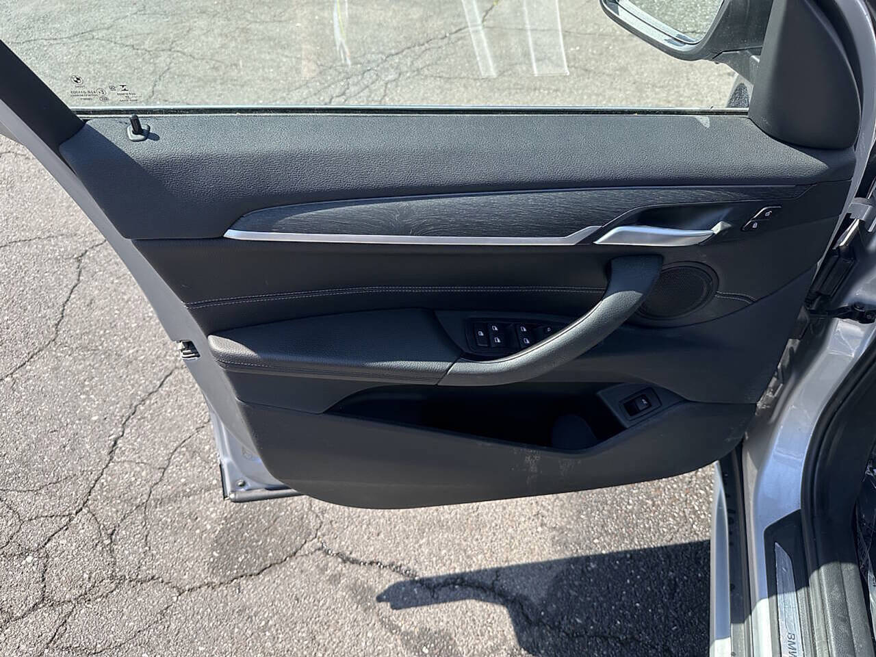 Vehicle image 12 of 36