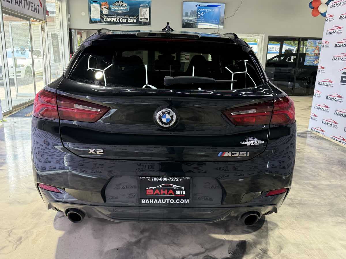 Vehicle image 9 of 69