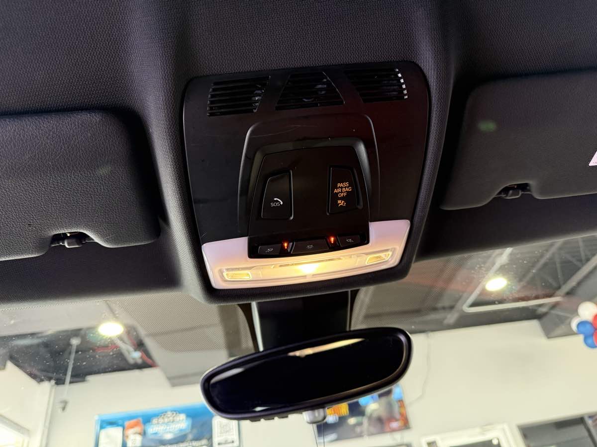 Vehicle image 35 of 69