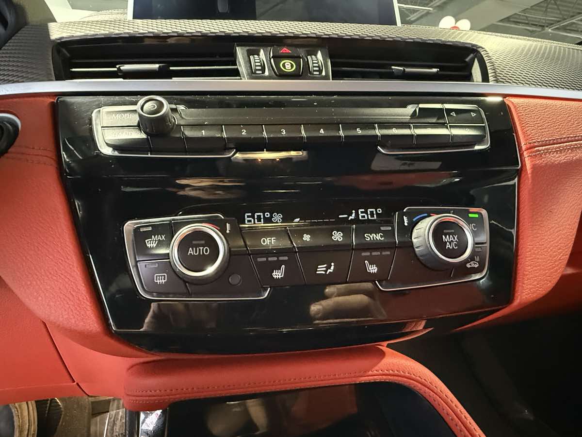 Vehicle image 29 of 69