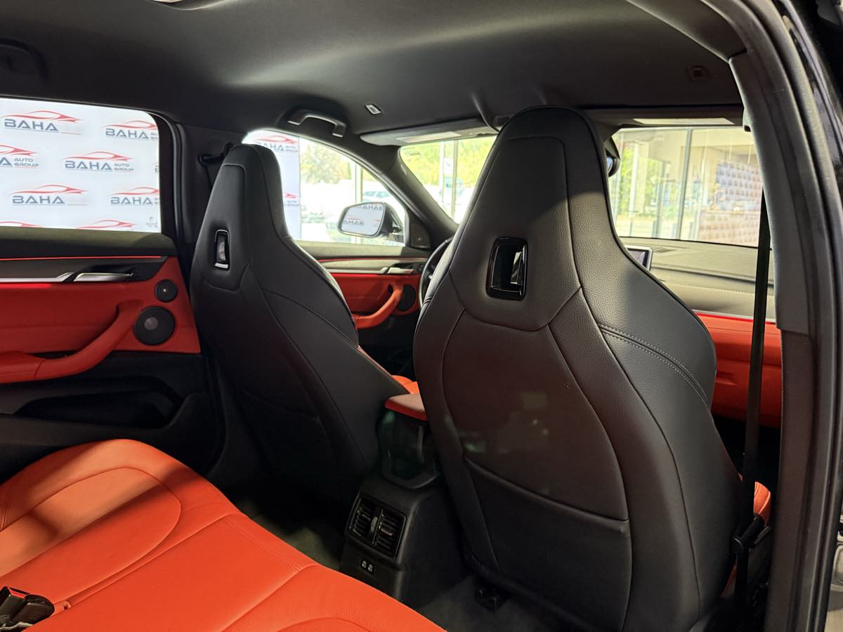 Vehicle image 61 of 69
