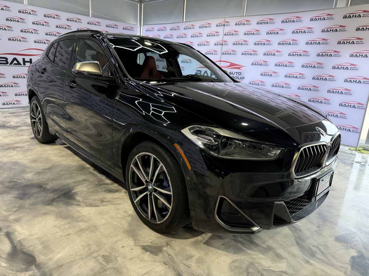 Vehicle image 7 of 69